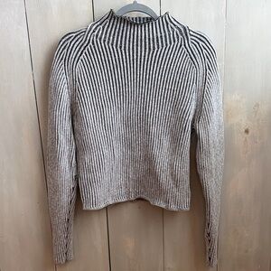 Lululemon ribbed sweater- size 8